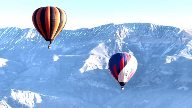 Дагестан открывает небо: воздушные шары поднялись на Сулакским каньоном
