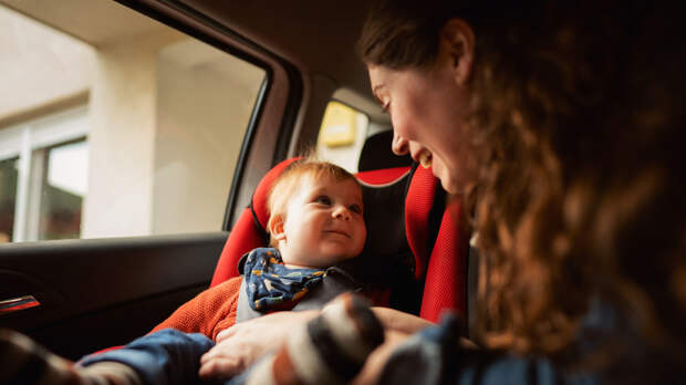 Депутат Чаплин напомнил об ужесточении правил перевозки детей в такси