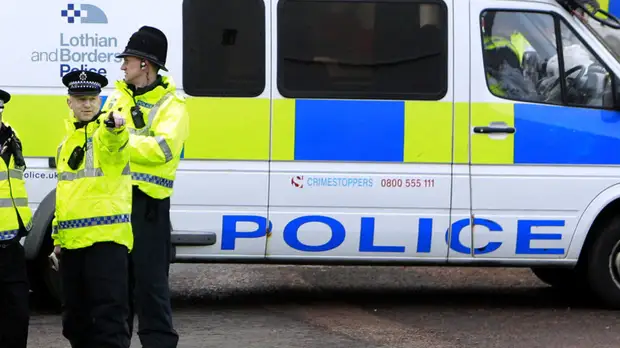 В Великобритании фургон въехал в толпу