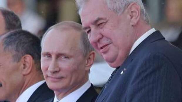 Президент Чехии выступил за отмену виз для россиян