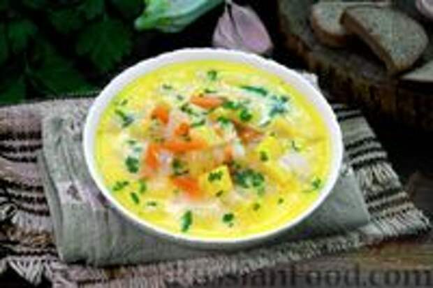 Фото к рецепту: Сырный суп с кабачками