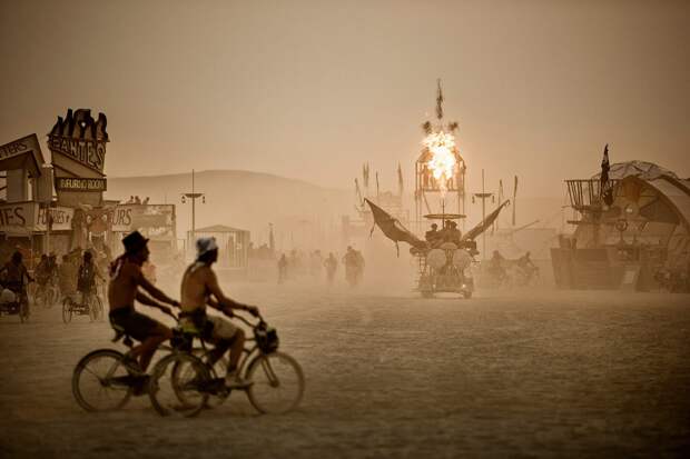 Впечатляющие снимки с фестиваля Burning Man