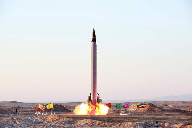 Британия оказалась уязвимой перед ударами баллистических ракет Ирана — The Telegraph