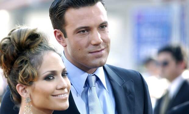 Дженнифер Лопес и Бен Аффлек впервые поцеловались на публике после слухов о воссоединении