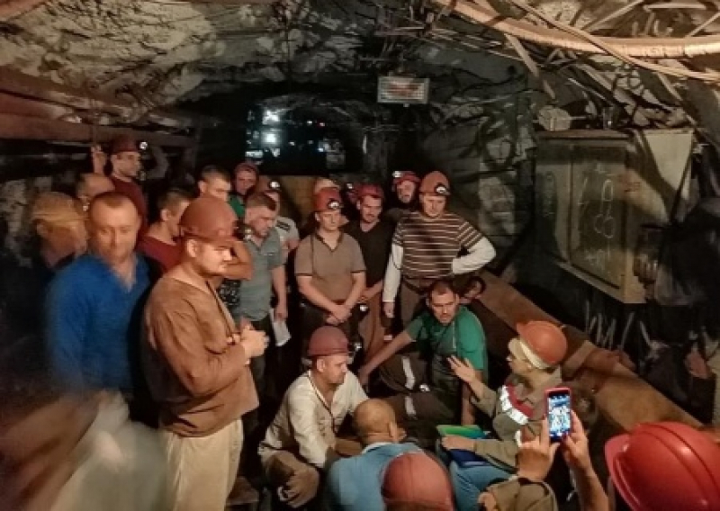 На родине Зеленского бастующие горняки обратились за помощью к Европарламенту