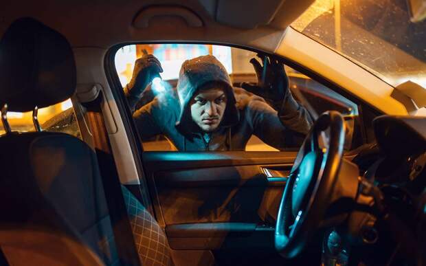 Названы самые неугоняемые машины в РФ