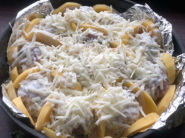 Не просто котлетки с картошкой, а вот такая мясная запеканка