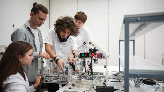 В России откроют еще 50 передовых инженерных школ к 2030 году