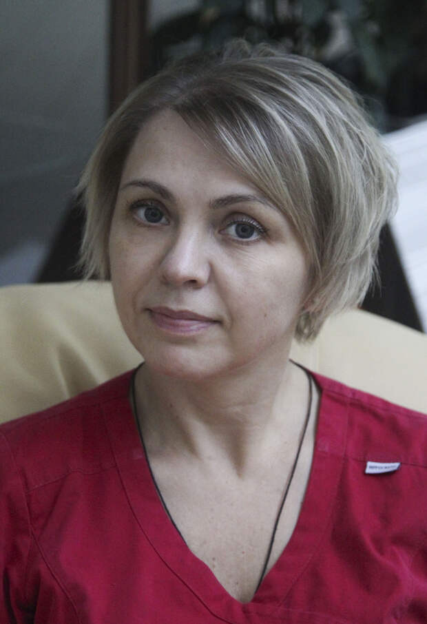 Герои "красной зоны" рассказали о коронавирусе в хосписе: "Отхожу, плачу"