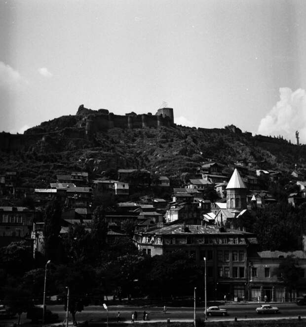 Панорама города и старой крепости. СССР, Тбилиси, 1963 год.