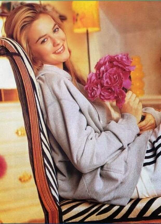 Красотка из 90-ых Алисия Сильверстоун