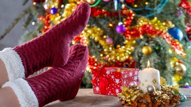 Как справиться с чувством одиночества в праздники: что говорит психология