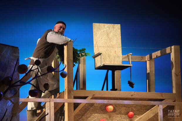 Премьера «Старика из деревни Альдермеш»: будет ли спектакль идти еще 30 лет?