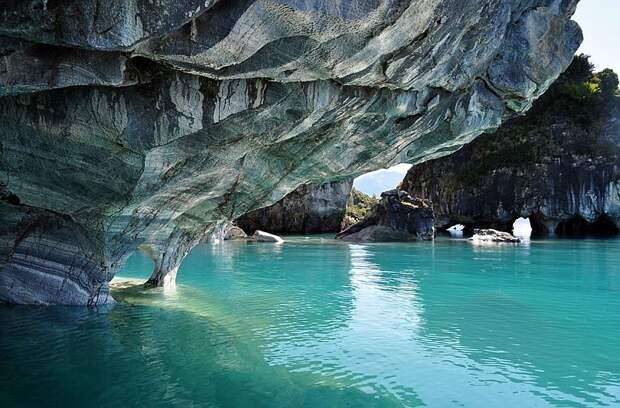 Мраморные пещеры (Las Cavernas de Marmol) в озере Хенераль-Каррера (lago General Carrera), Чили