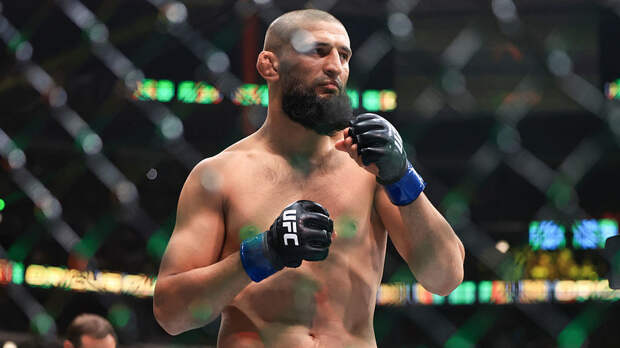 Чимаев сменит весовую категорию и сразится за второй пояс UFC