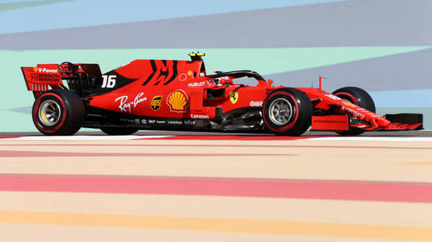 Леклер стал быстрейшим по итогам первой практики Гран-при Бахрейна, Квят — девятый