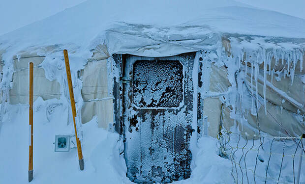 Полярник раскрыл, как работают туалеты в Антарктиде: здесь нет воды и смыва