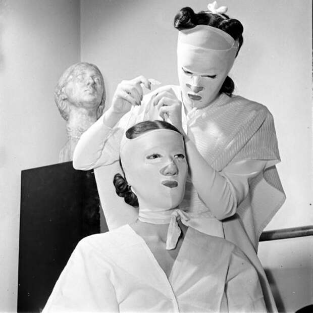 1940s beauty treatments Как выглядели первые процедуры красоты