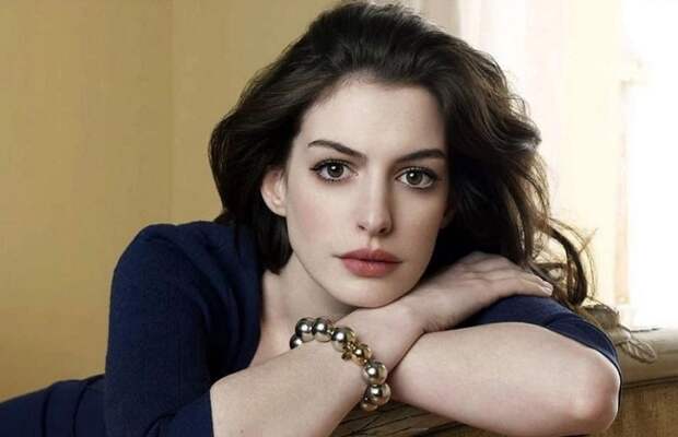 Странная судьба Энн Хэтэуэй: после аферы миллионера актриса вышла замуж за “Шекспира”