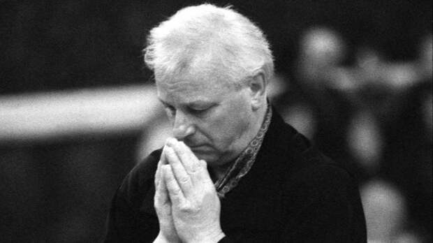 Умер художественный руководитель Капеллы Санкт-Петербурга Владислав Чернушенко