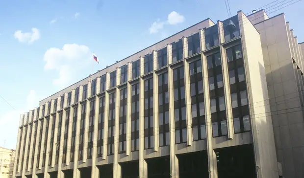 Совфед одобрил поправки в законопроект об ответственности за фейки о госорганах