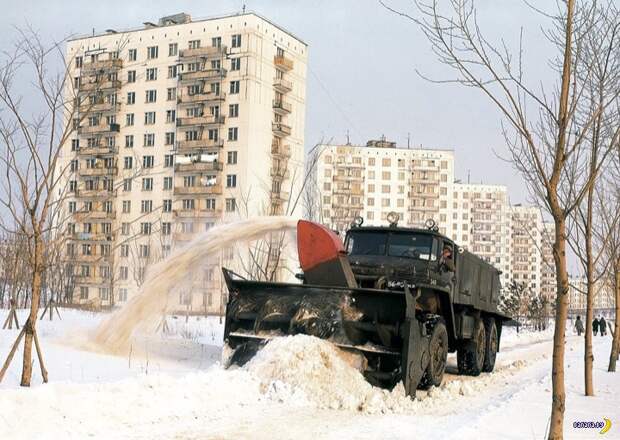 Снегоуборочная техника в Москве 1970-х