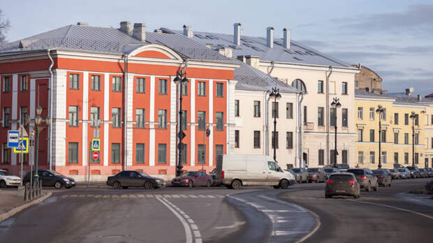 В Санкт-Петербурге на месяц закроют 2 линии Васильевского острова