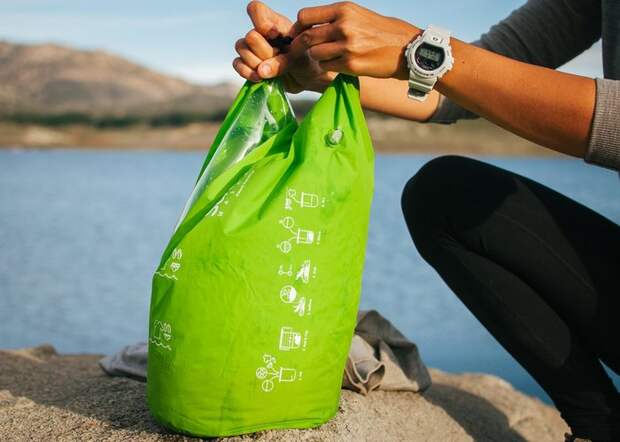 Дорожный гаджет: портативная стиральная машина Scrubba.