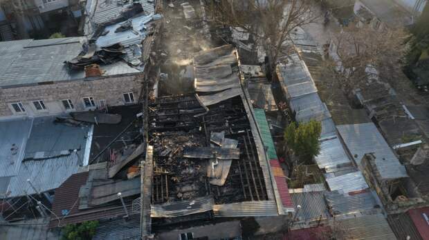 Названа предварительная причина пожара в ялтинском многоквартирном доме