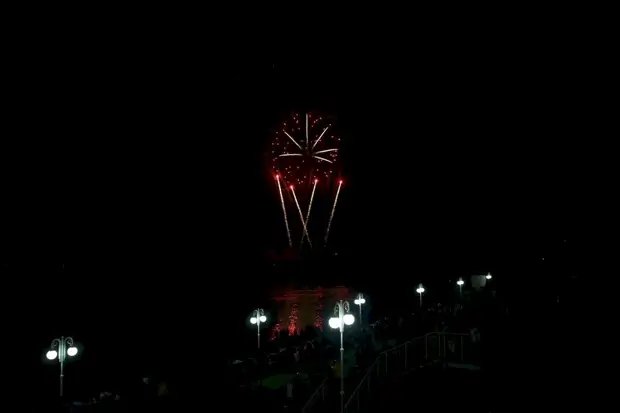 В Барнауле состоялся праздничный салют над Обью. Фото и видео