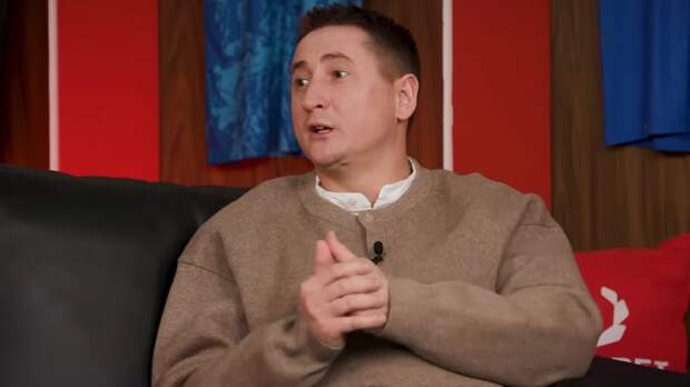 Быстров обвинил Карпина в неуважении к болельщикам: «Люди хотят видеть сильную команду и 20 лучших игроков страны!»