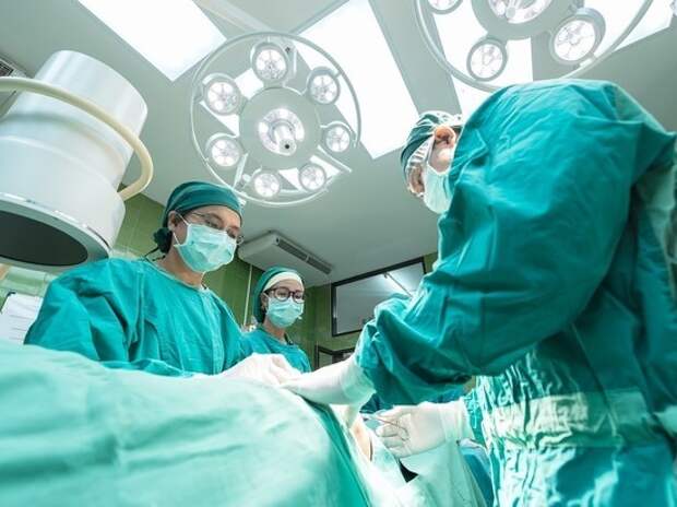 В больнице Екатеринбурга в сердце младенца попал кусок катетера