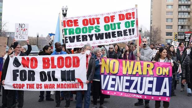 Почти 50% граждан США не одобряют действия Вашингтона в Венесуэле