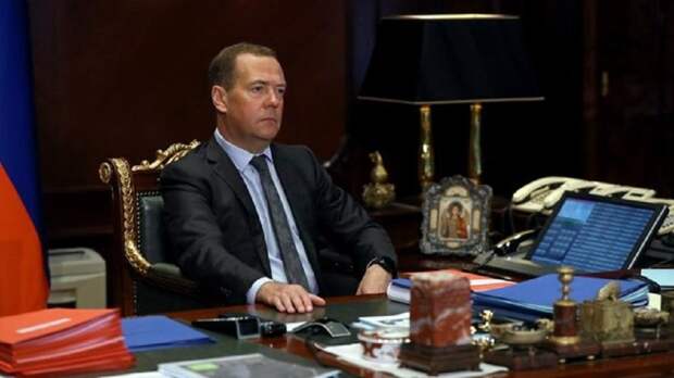 Медведев намекнул на ответ Европе в случае аварии на ЗАЭС