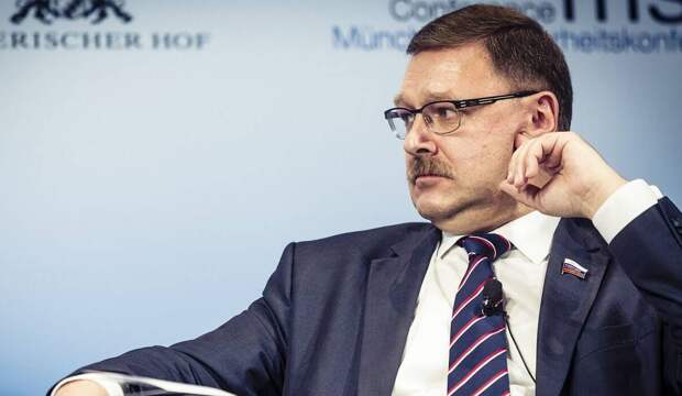 Косачев назвал абсурдом заявления о вине РФ в наплыве беженцев в Европу Косачев назвал абсурдом заявления о вине РФ в наплыве беженцев в Европу