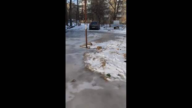 Бесплатный каток открылся на Малиновского 52.