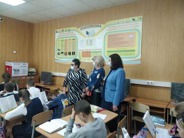 ЕР и Минпросвещения разработали меры по поддержке программы капремонта школ