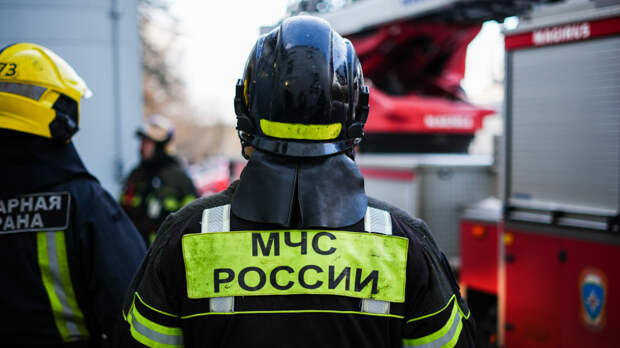 Беспилотник попал в здание на западе Москвы
