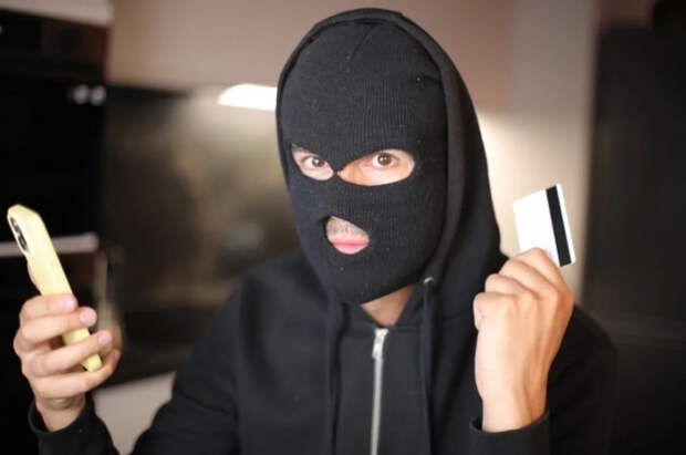 Психолог Хорс: телефонные мошенники всегда начинают разговор с вопроса