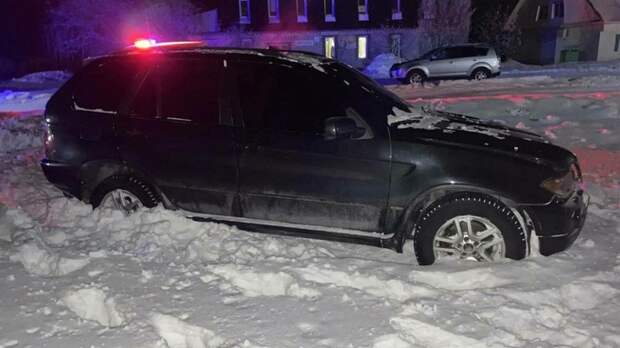 Автомобиль сбивший семейную пару / Фото: 22.мвд.рф