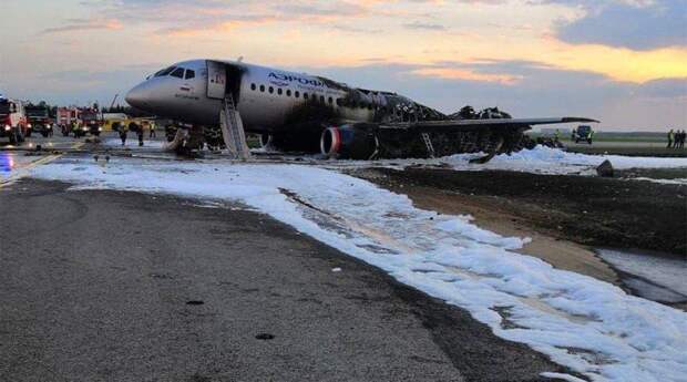 Командир сгоревшего в Шереметьево SSJ 100 рассказал свою версию событий