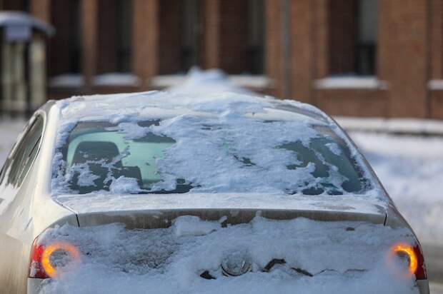 Столичных водителей предупредили о затруднениях на дорогах из-за ожидаемого снега