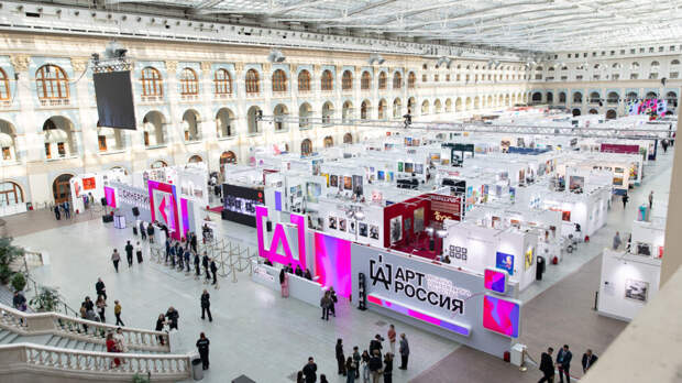 От стенда к признанию: какие художники «выросли» на «Арт России» — интервью с соосновательницей ярмарки