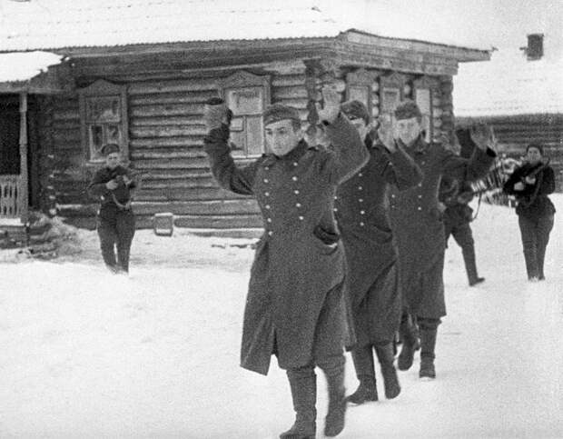 Как французы сражались против СССР, чтобы отомстить за Наполеона