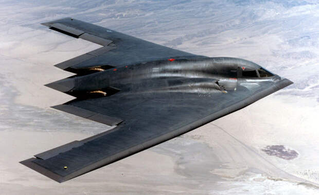 Northrop B-2 Spirit – американский стелс-бомбардировщик, самый дорогой самолет в мире.