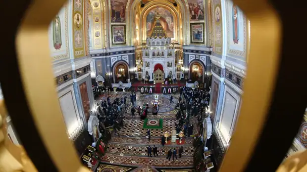 Собянин пришёл на церемонию прощания с Юрием Лужковым