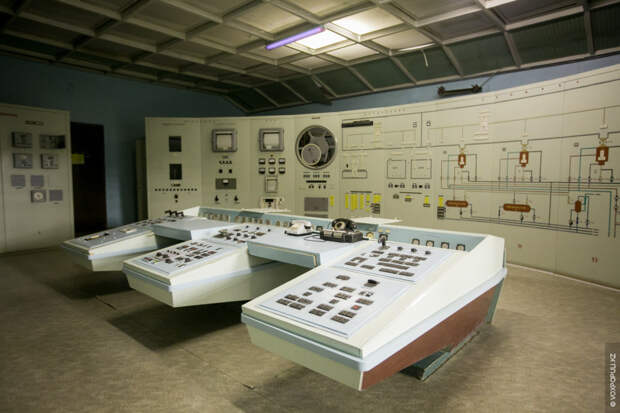 Отработанное топливо АЭС Актау хранится в комплексе "Байкал-1" Семипалатинского полигона. 695 сборок отработанного ядерного топлива...