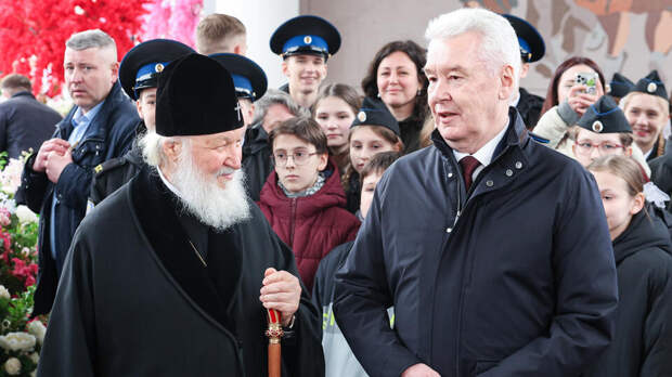 Сергей Собянин и Патриарх Кирилл посетили фестиваль "Пасхальный дар"