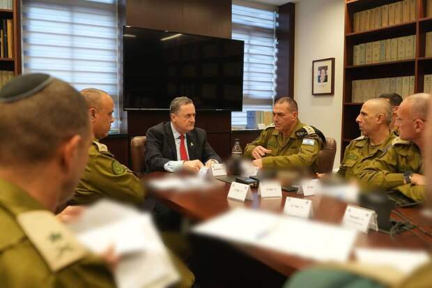 Исраэль Кац поручил ЦАХАЛу решительно реагировать на любую угрозу ХАМАС