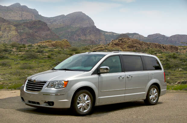 Фотография минивена Chrysler Town&Country